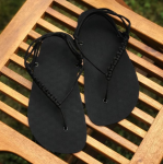 Sada na výrobu černých barefoot sandálů